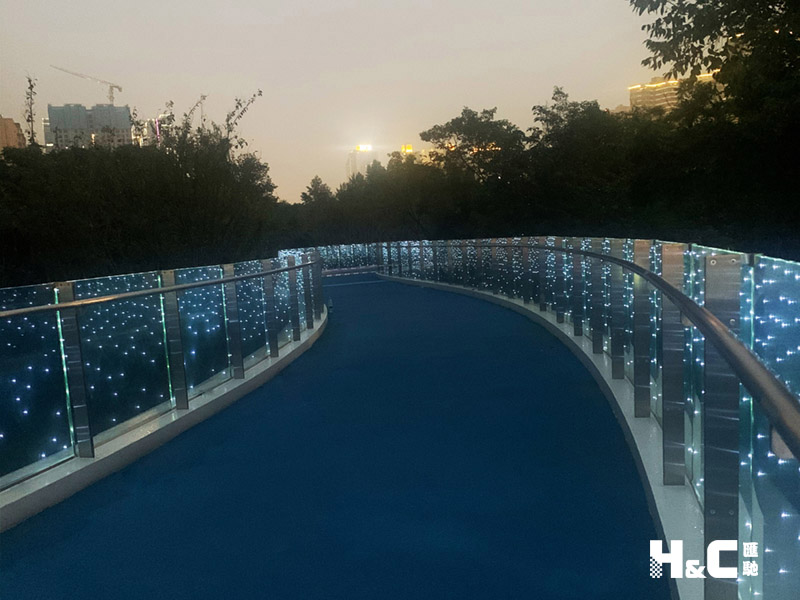 LED发光玻璃护栏